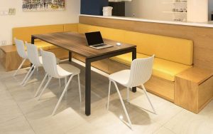 Ghế văn phòng bằng nhựa